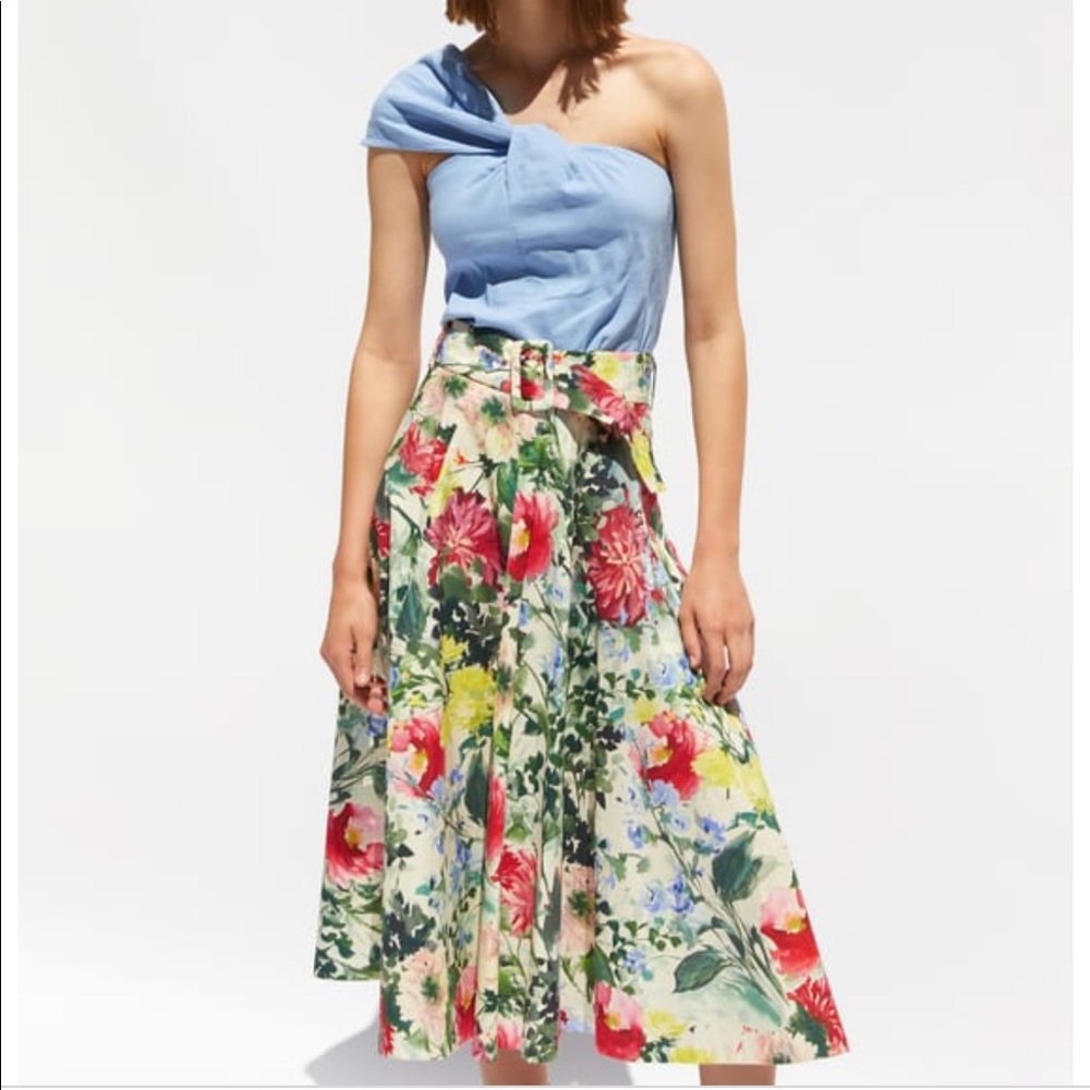 Zara floral print skirt bloggers favorite